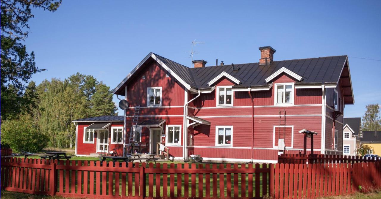 Furudals Vandrarhem Och Sjoecamping Extérieur photo