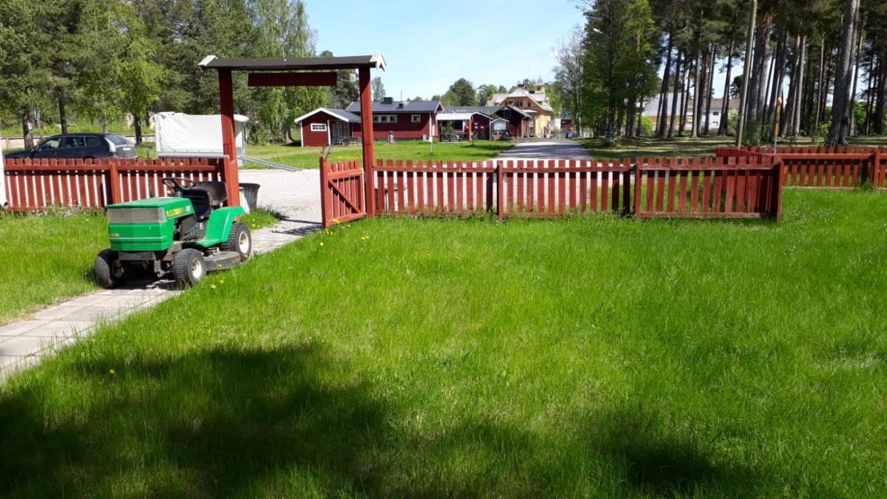 Furudals Vandrarhem Och Sjoecamping Extérieur photo