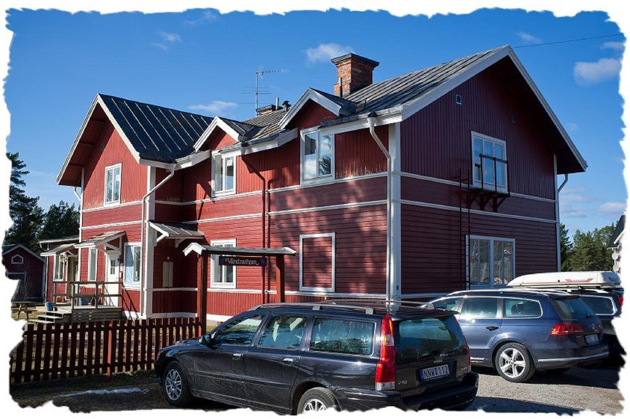 Furudals Vandrarhem Och Sjoecamping Extérieur photo